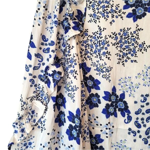 Loft Women's White And Blue Ruffle Sleeve Blouse Size M NWT - Picture 4 of 7